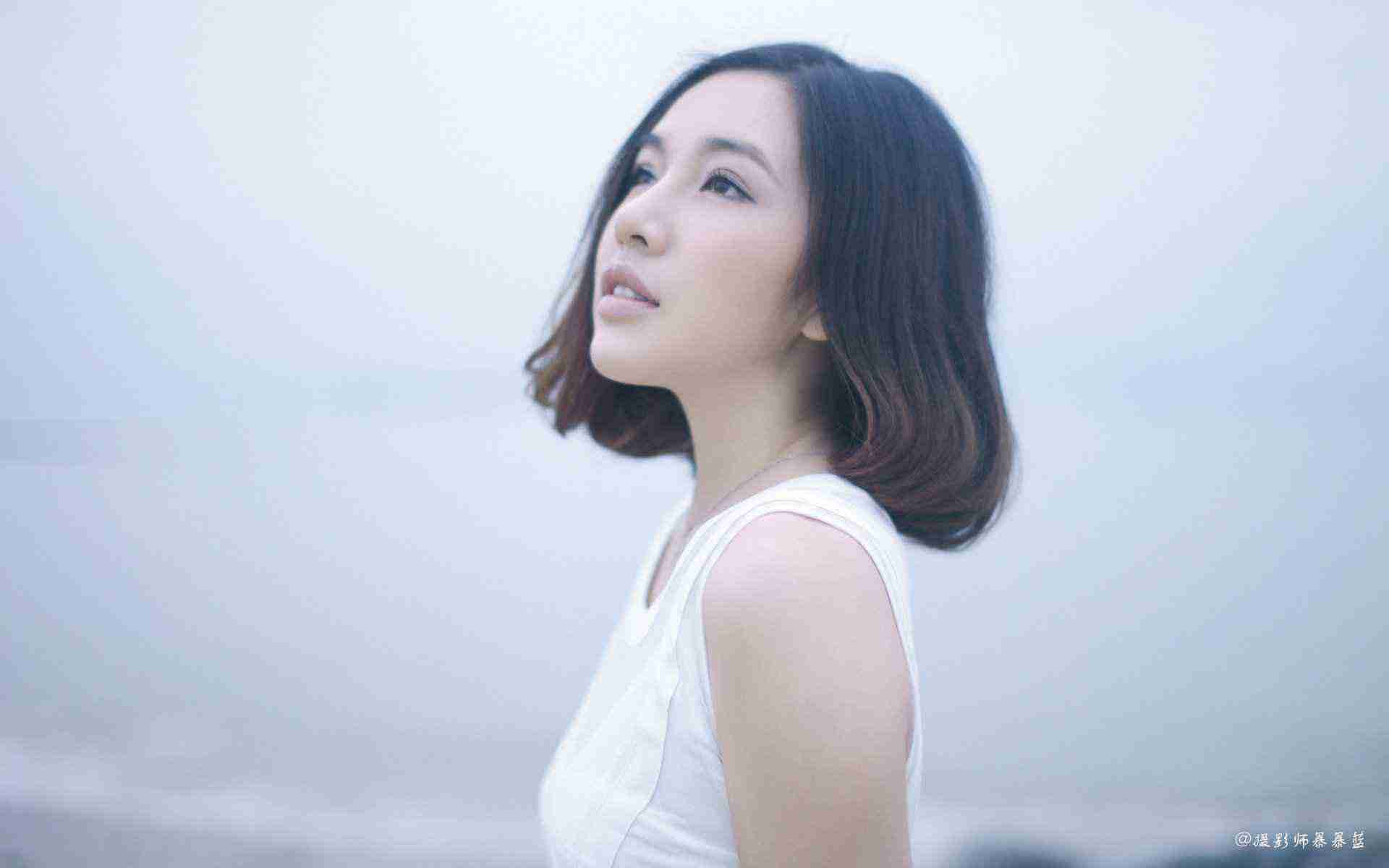 中芯國際復牌低開超11%